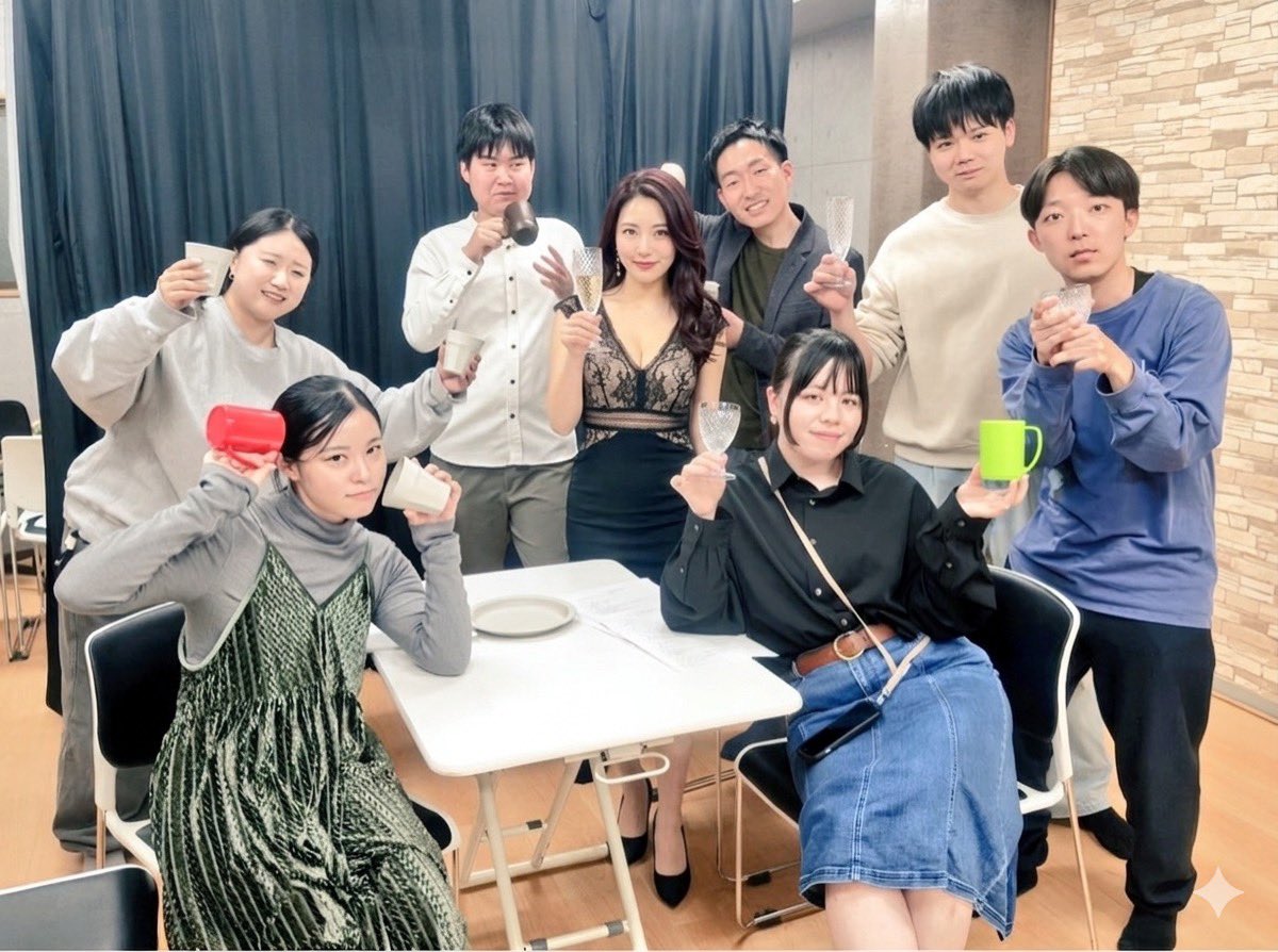 Ueda_0122's tweet photo. 昨日は劇団2.0の稽古でした！
なかなか理想通りな演技が出来ずに沼ってます！
また、新しい劇団メンバーも増えて活気が出てきました！
いろんな可能性を秘めた劇団2.0をよろしくお願いします！ https://t.co/t1FoyF0yJ5
