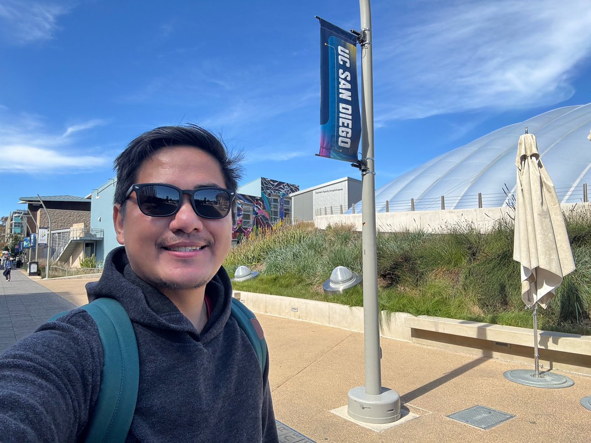 thonz_18's tweet photo. Sunny skies and Triton vibes at UC San Diego today! ☀️🔱 Just checking out one of the most beautiful campuses in Cali.🇺🇸 https://t.co/hrzwtw7yND