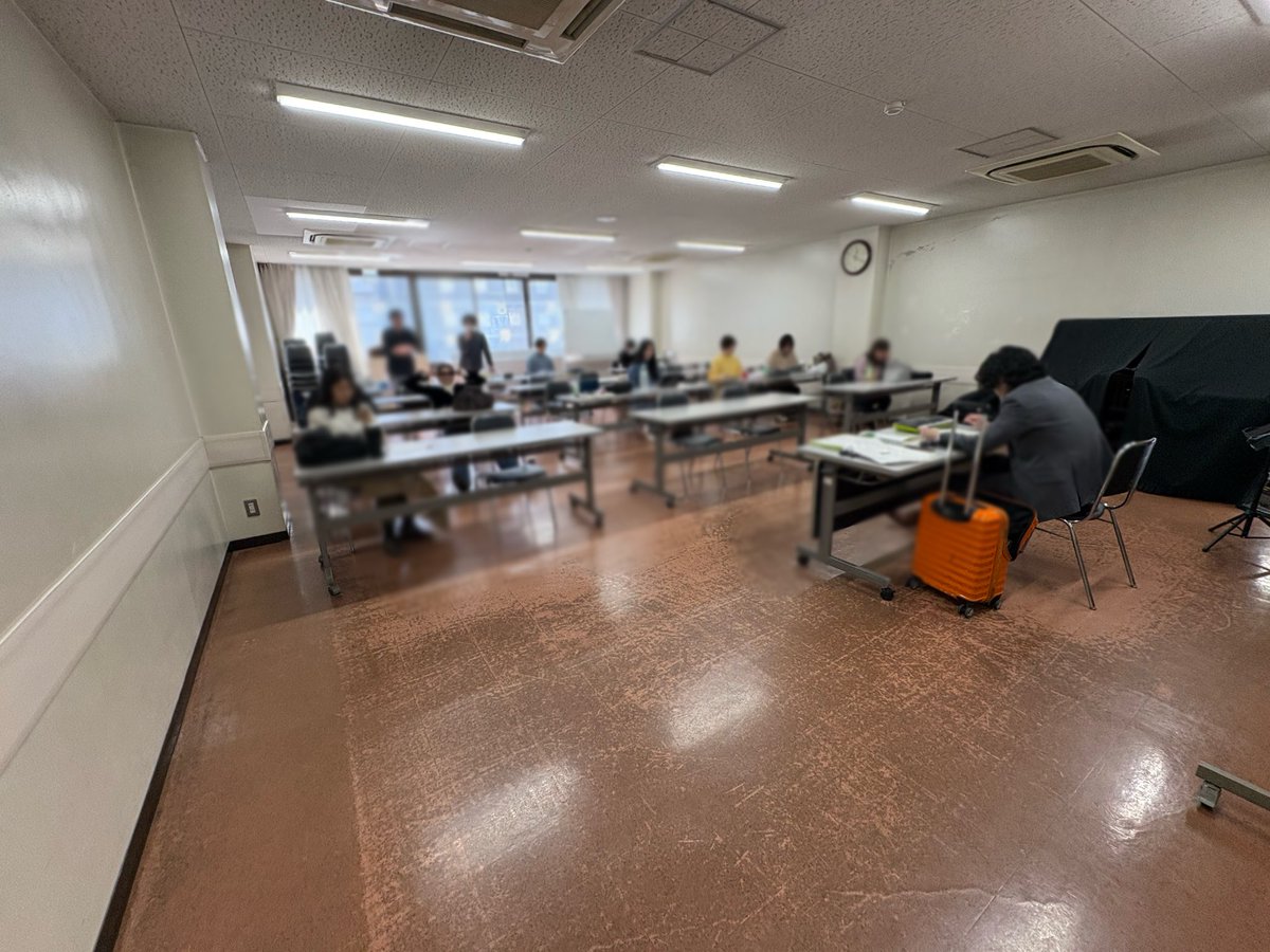 EnsembleSpicy's tweet photo. 音をとり こころはぐくみ 暖をとる
みんな大好き 短歌会館 https://t.co/VZU9iiNrBZ