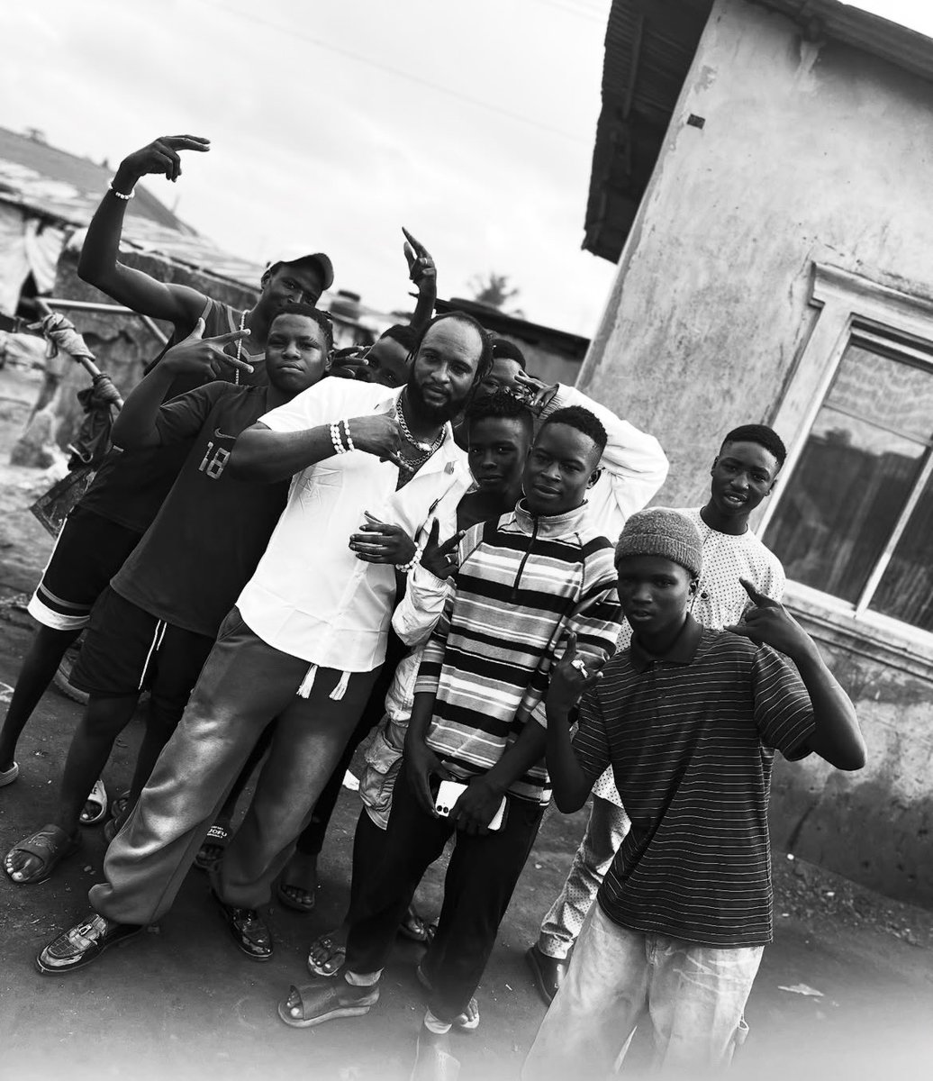 ochimaintain1's tweet photo. I meet with some of my Arewa friends to play my song “Ancestors” for them  make we vibe to it together and they keep me serious Energy. Pls keep streaming “Ancestors” by me, https://t.co/noQzHqHmgC