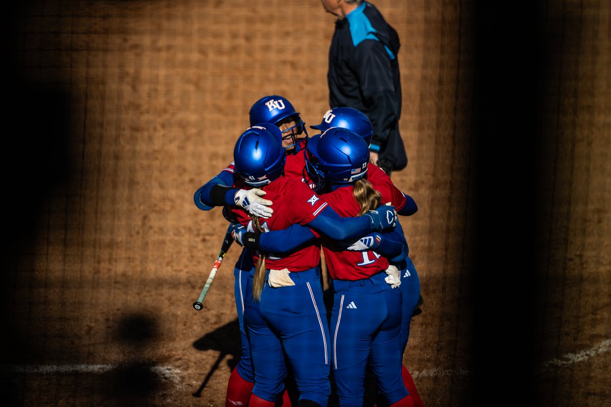 Kansas Jayhawks tweet media