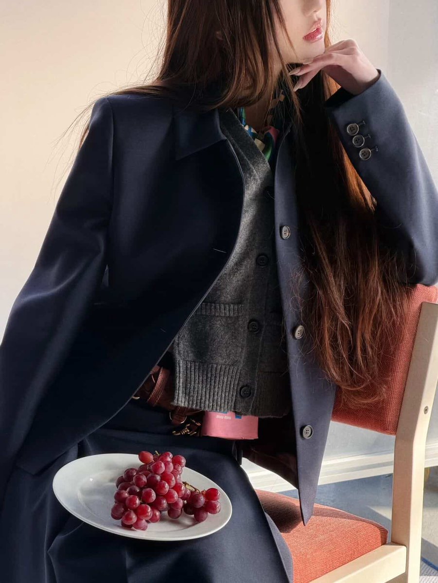 ivewonyounge's tweet photo. playing in every side along with @marieclairekr 🤍 https://t.co/dJEsnjjyNq