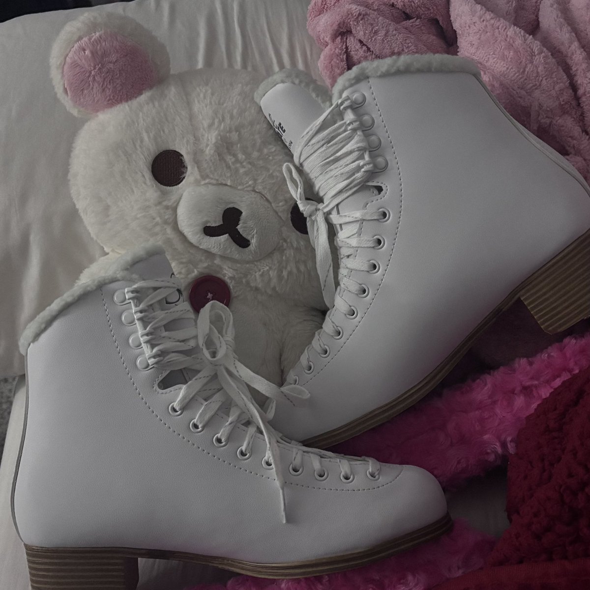 DokiDeReal 🐾 IRL Acc ❤️‍🩹 tweet media