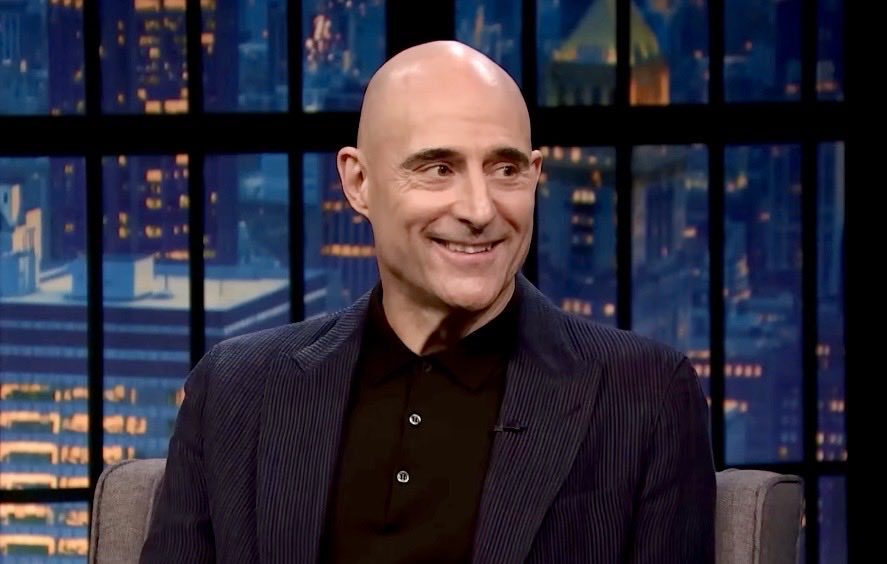 SaddlerFan's tweet image. He went from super cute to super hot #MarkStrong