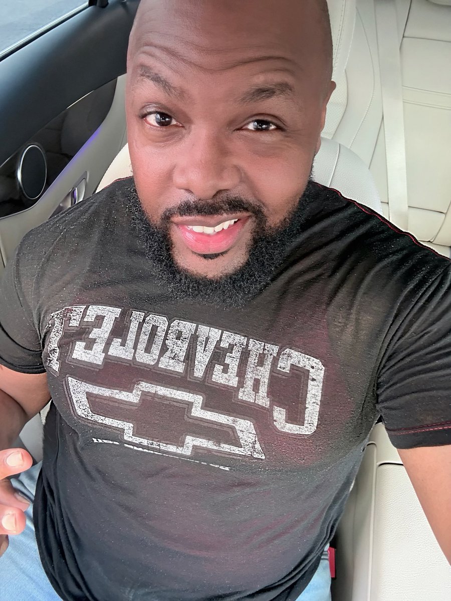 TejhJohnson's tweet image. God blessed us with gorgeous weather - I hit the trails at Arabia Mountain, crushed leg day at the gym, and treated myself to dinner.  Working on nurturing my mind, body, and spirit. So grateful for His love and learning to love myself.

#SelfLove #Gratitude #Trying