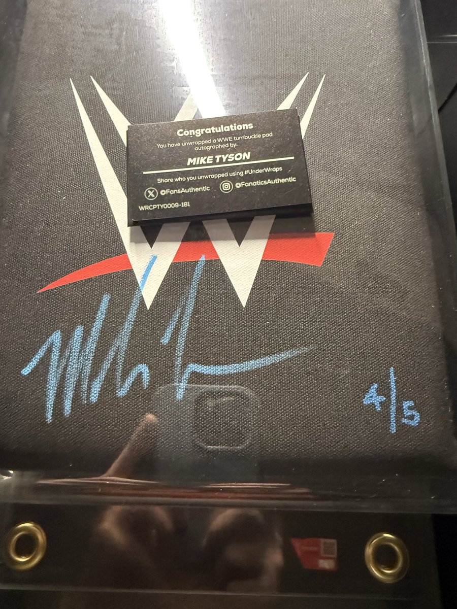 sellers999's tweet photo. Any of my #wrestlingcard friends get any turnbuckles on fanatics? What did you get? #wwe
I got: https://t.co/frJLSklZUe