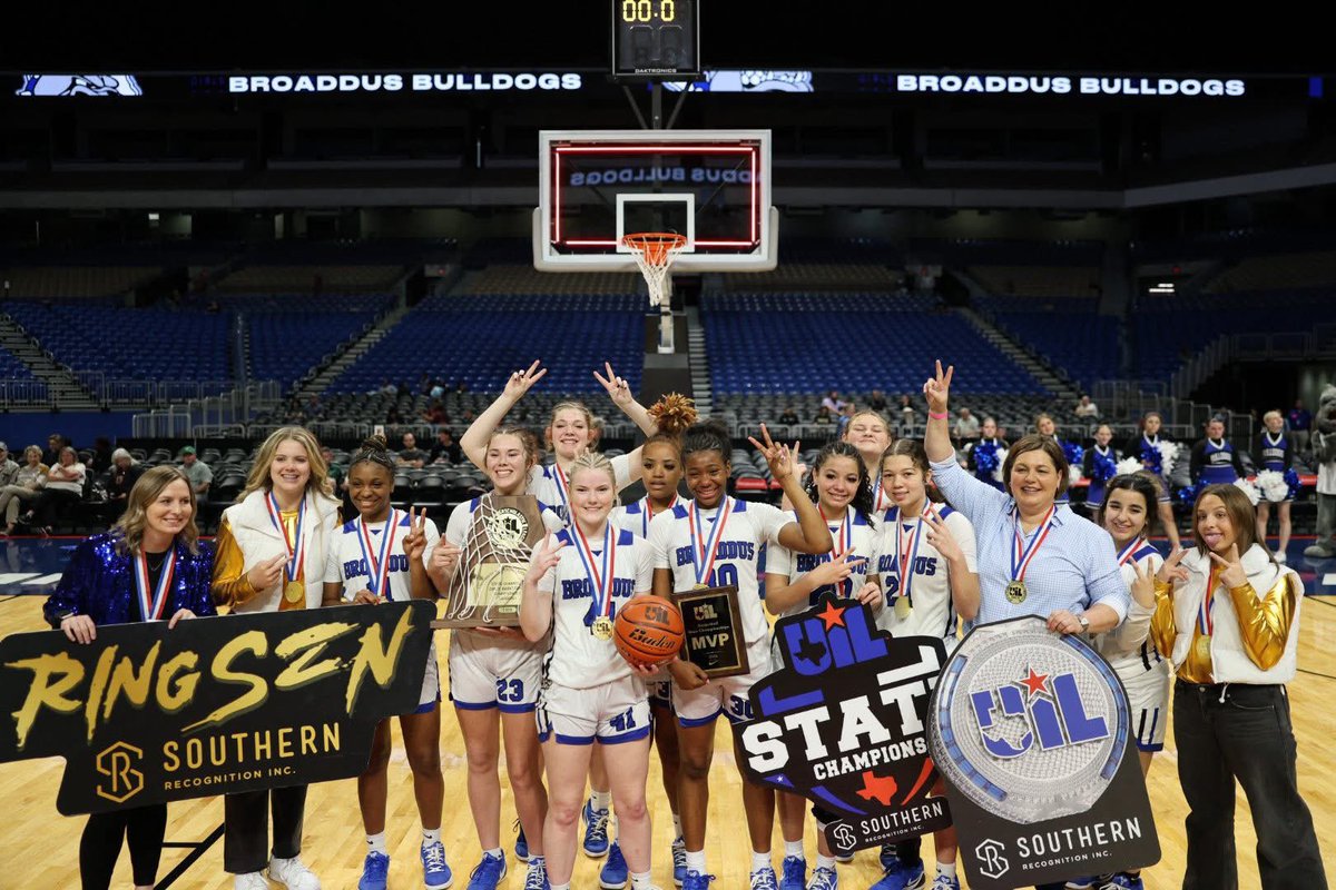 KaylynnQuinney's tweet photo. God opened the door, we just walked through it.
Back 2 Back State Champs 🥇
TYJ 💙 https://t.co/5eiVheN4WR