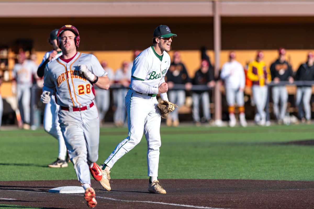 BSUBeaversBase's tweet photo. 3 straight wins for the Beavers!!

📸 Travis Gallipo

#GoBeavers #BeaverTerritory https://t.co/mYKF6xmbJ9
