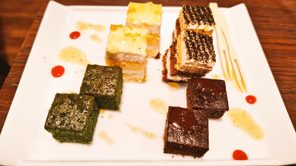 hrkrmn's tweet photo. 先週久しぶりの東京！
先月も会ったくらいのテンションで話が弾みまくるの本当に楽しいし嬉しい🥰
いつも遊んでくれてありがとう✨
次回は忘れずにツーショット撮ろうね…！🤣 https://t.co/CaF9xRRzDw
