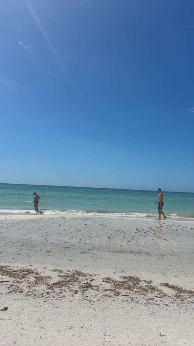 Lucysavala27's tweet photo. Champions cup day off.  Little rest and relaxation and back at it tomorrow!!!

LFA vs West Florida Flames
9:00 AM
Location: IMG Academy, field 6. 

@LouFuszSoccer @LFA09GA @GAcademyLeague @ImCollegeSoccer @ImYouthSoccer @PrepSoccer @TheSoccerWire @TopDrawerSoccer https://t.co/ZtfRDgxWmK