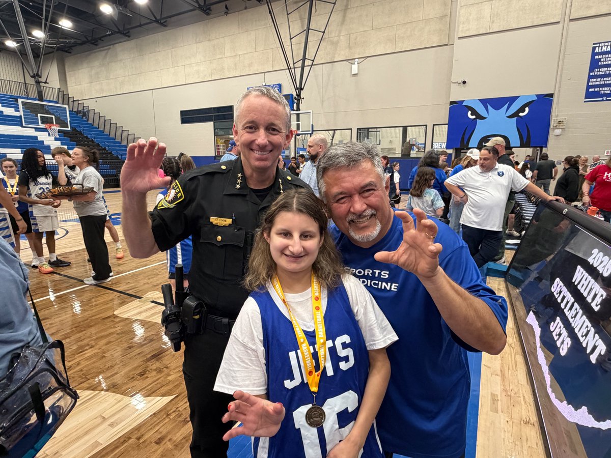 Christopher Cook tweet media