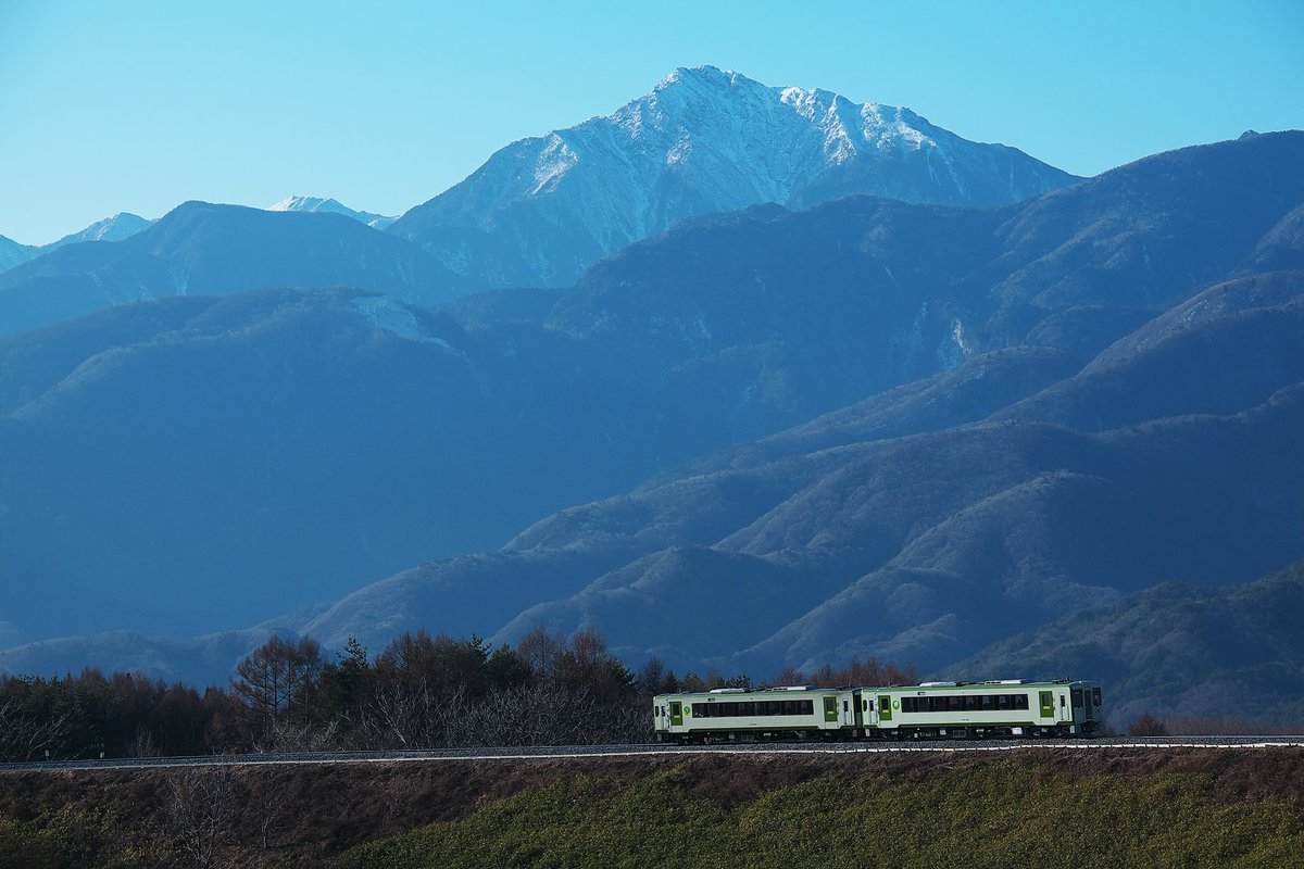 １４日土曜日から乗車券及び通勤定期の価格が改定されます。聖高原から松本、長野までは３０円、都区内まで１１０円、定期は松本までの１ヶ月で９００円弱、それぞれ値上げされます。
※通学定期、特急券の値上げはありません。
　#乗って残そう小海線