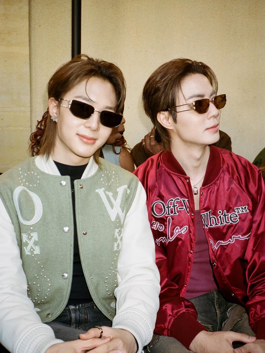 【☁️📷】
 ©️ ig : off____white
🗓 : 08.03.2026

NuNew attended The Off-White FW2026 show 💖

ZEENUNEW IN PARIS FW26
#OffWhitexZeeNunew
#OffWhiteFW26
#PFW2026

<a href="/OffWht/">Off-White™</a> #OffWhite

— <a href="/CwrNew/">NuNew</a> ♡ #NuNew