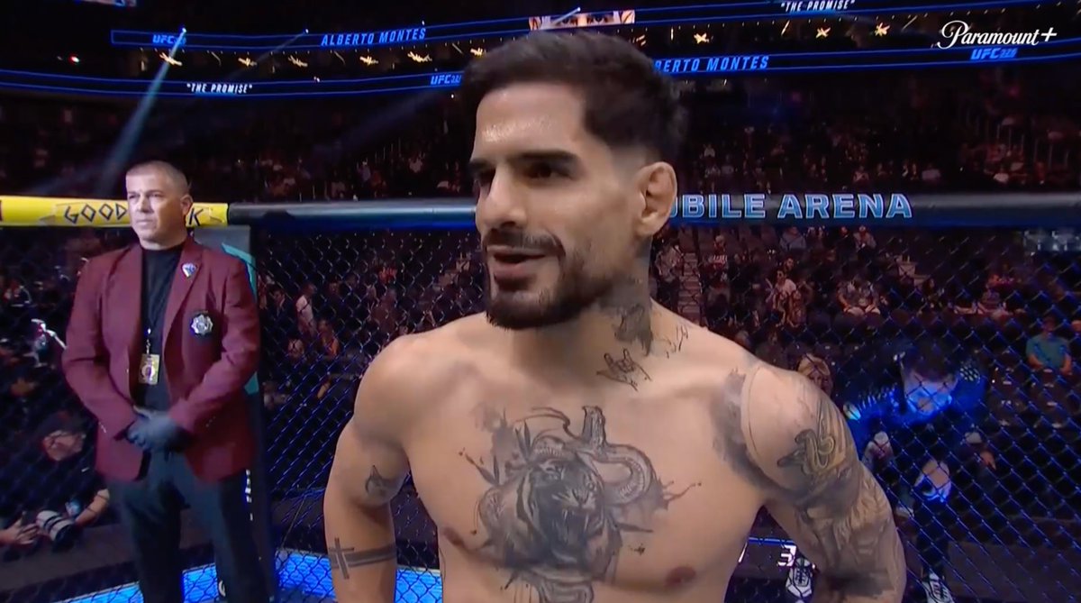 TotalPelea's tweet image. 🚨 ¡ATENCIÓN TODO VENEZUELA! 🚨

El venezolano Alberto Montes 🇻🇪, ya se encuentra en la jaula del UFC para enfrentarse a Ricky Turcios 🇺🇸 en el #UFC326

#UFConParamount