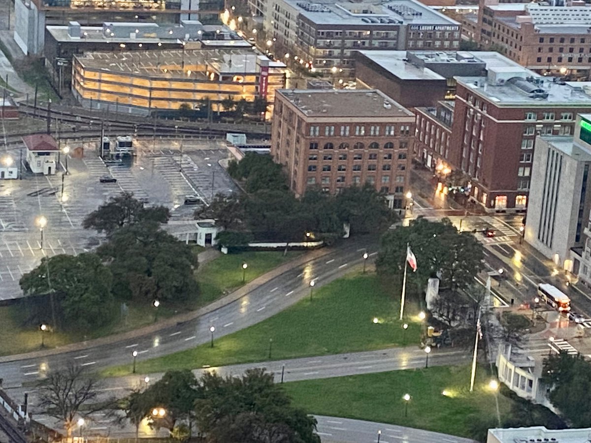 Trophy Knife tweet media