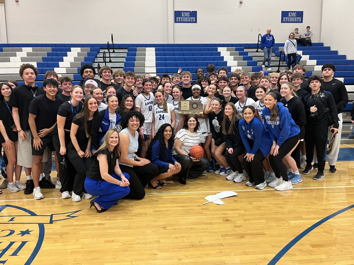 kmcathletics's tweet photo. Girls Basketball: FINAL! Kapaun defeats Bishop Carroll in the 5A Sub State Championship 57-44! STATE Bound!!! Way to go Ladies! Go Crusaders!!!! https://t.co/gMVFUo46pc