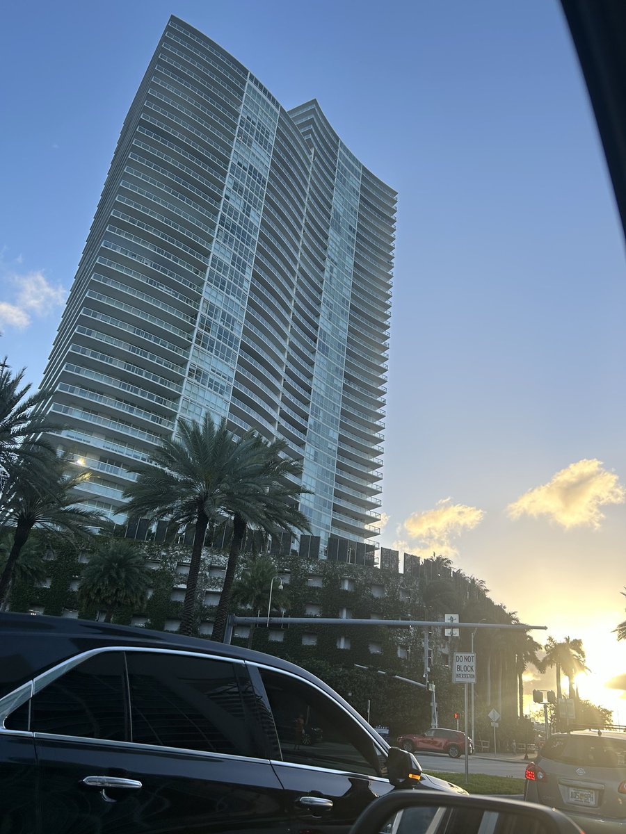 Pore1Life. tweet media