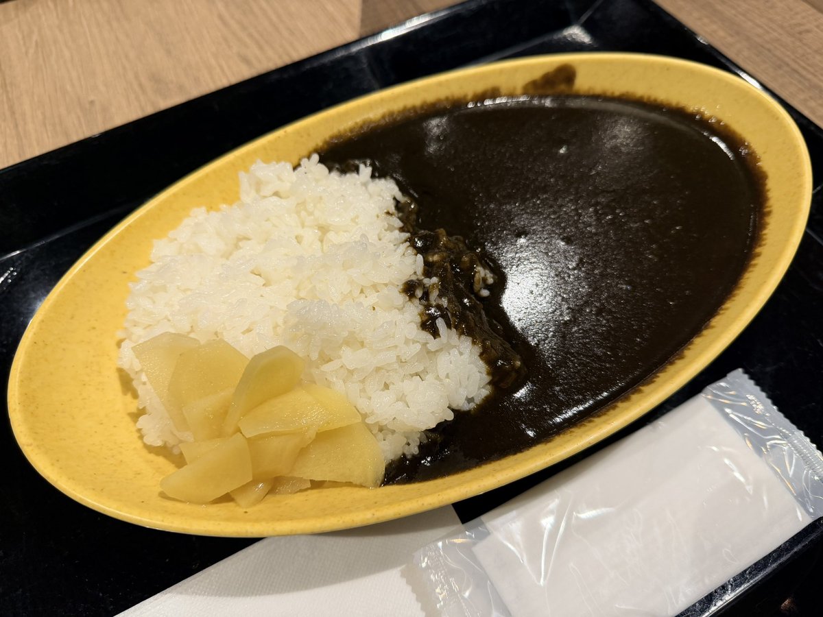 meloncito310's tweet photo. 福岡空港から羽田へ！

#メロンシートジャーニー 
#博多カレー研究所 https://t.co/1SlGe3dDvD