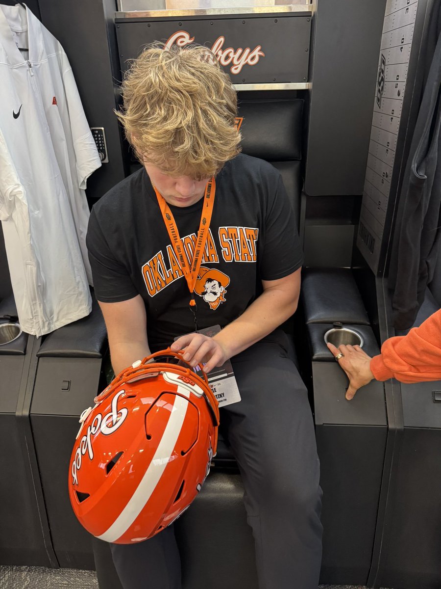 PokesTok tweet media