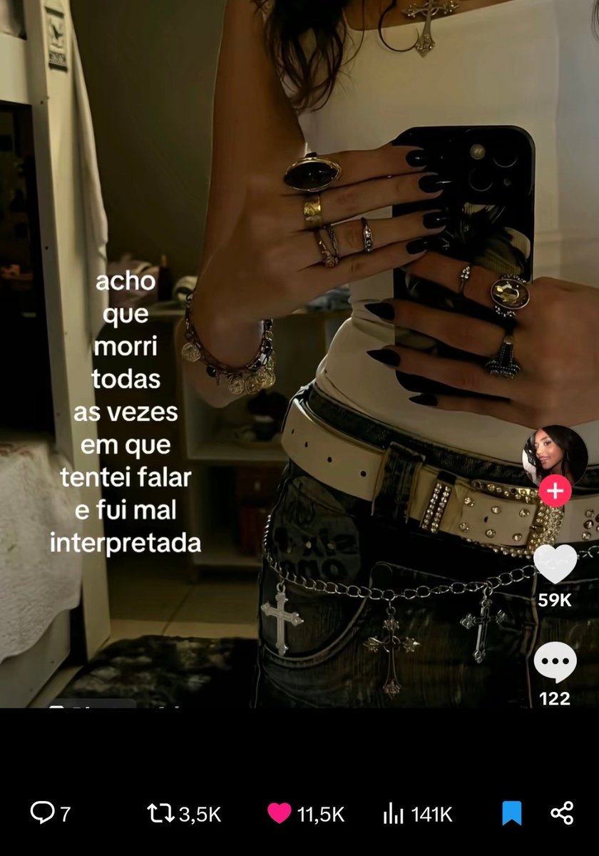 louca pelo CBJR🇪🇪🇪🇪🇪🇪 (@yaaass_alvess) on Twitter photo 