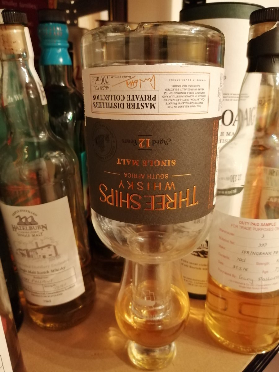 BertSmedley's tweet photo. It's #TonyTime🐯 for this Seth Efrikan 12. A cracking dram for a "blind" as it gives off (convincing) #WeeToonVibes
Anyways...
Who's for a dram?
#Flange🥃🐢💥
#DrinkUpHelpOut🐻
#SupportLocal (unless they're tossers, obvs🤓) https://t.co/AYqwNk8dSt