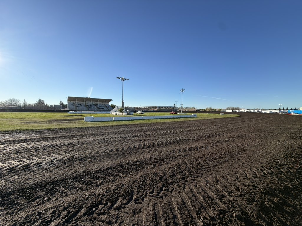 Silver Dollar Speedway tweet media