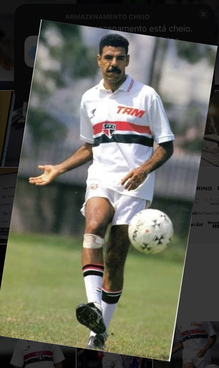 O que esse Senhor jogou de bola no SPFC aos 37 anos, foi uma grandeza 

Craque de bola, está na minha seleção dos melhores que vi com essa Camisa 

Toninho Cerezzo!
