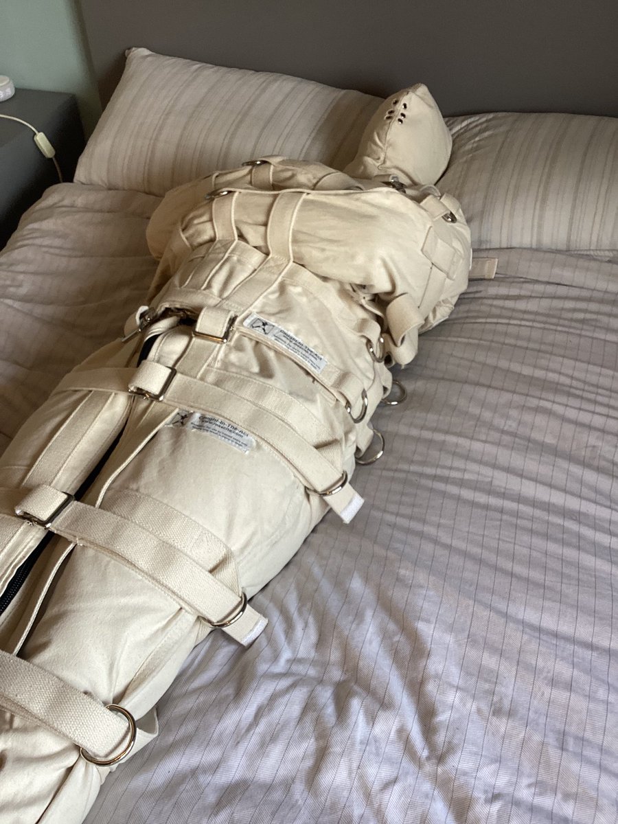 Straitjacketnow tweet media