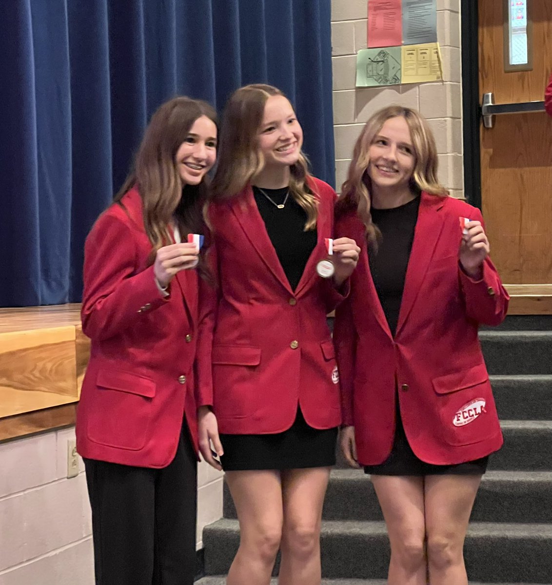 Ross Middle School tweet media