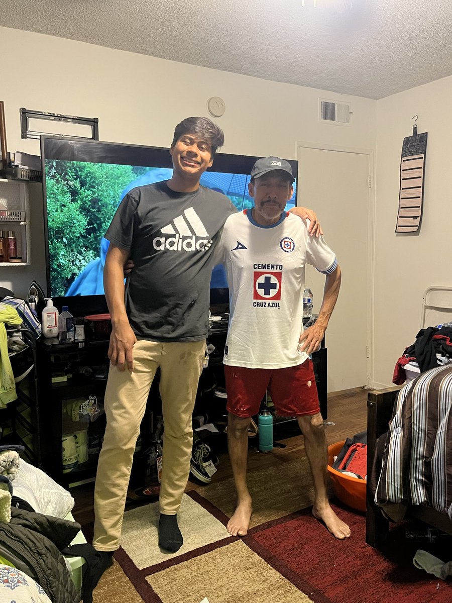 xdthisguy's tweet photo. #SabadoFutbolero https://t.co/fqHiNK81VV