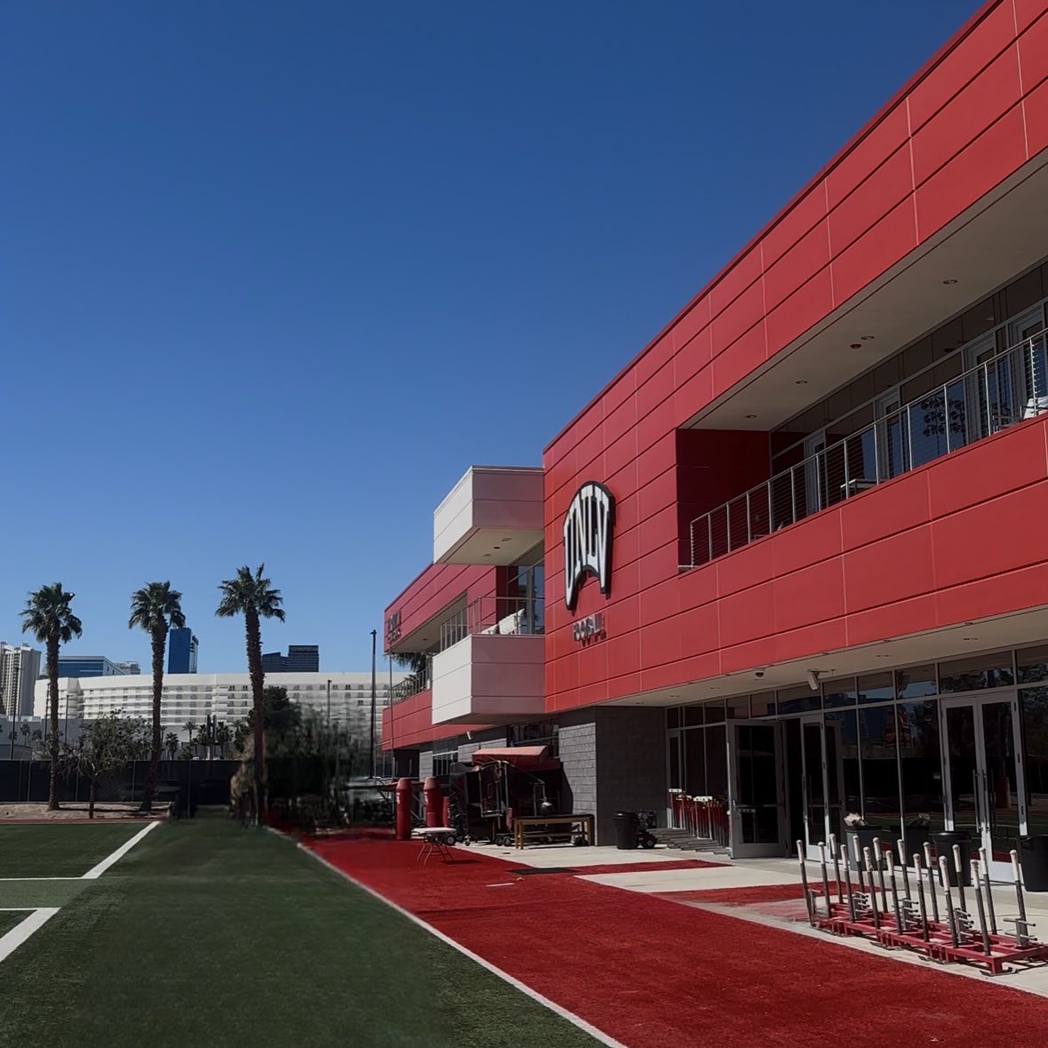 Gray Longoria tweet media