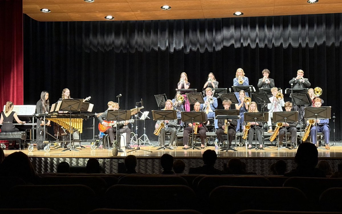 Xavier Bands tweet media