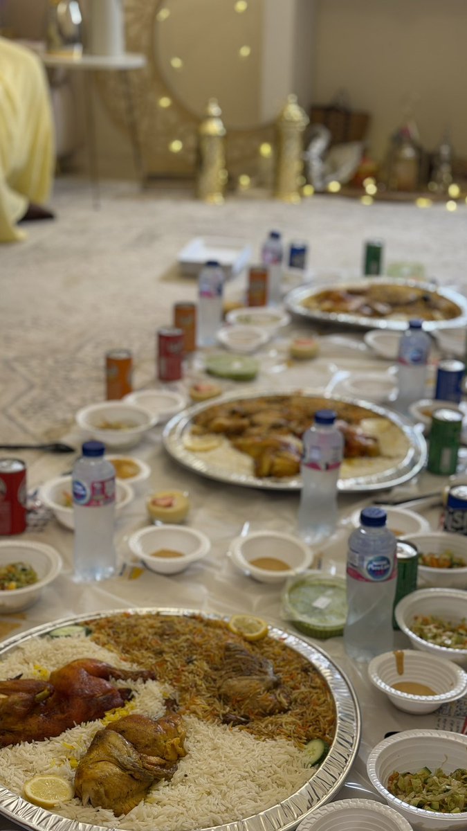 Uoda6's tweet photo. " أغنانا الله بأهلنا وجودًا وحسًا وضجيجاً " https://t.co/v8hZJQhlpp