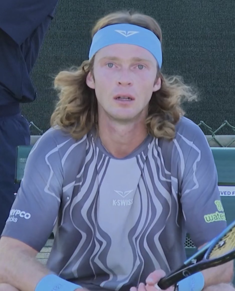 人都解离了，好好活着就很不容易了🥲🙏