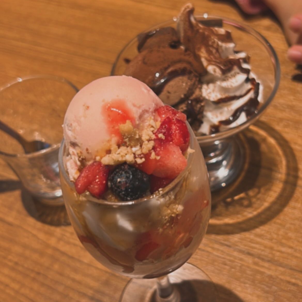 ₛₐᵣₐ tweet media