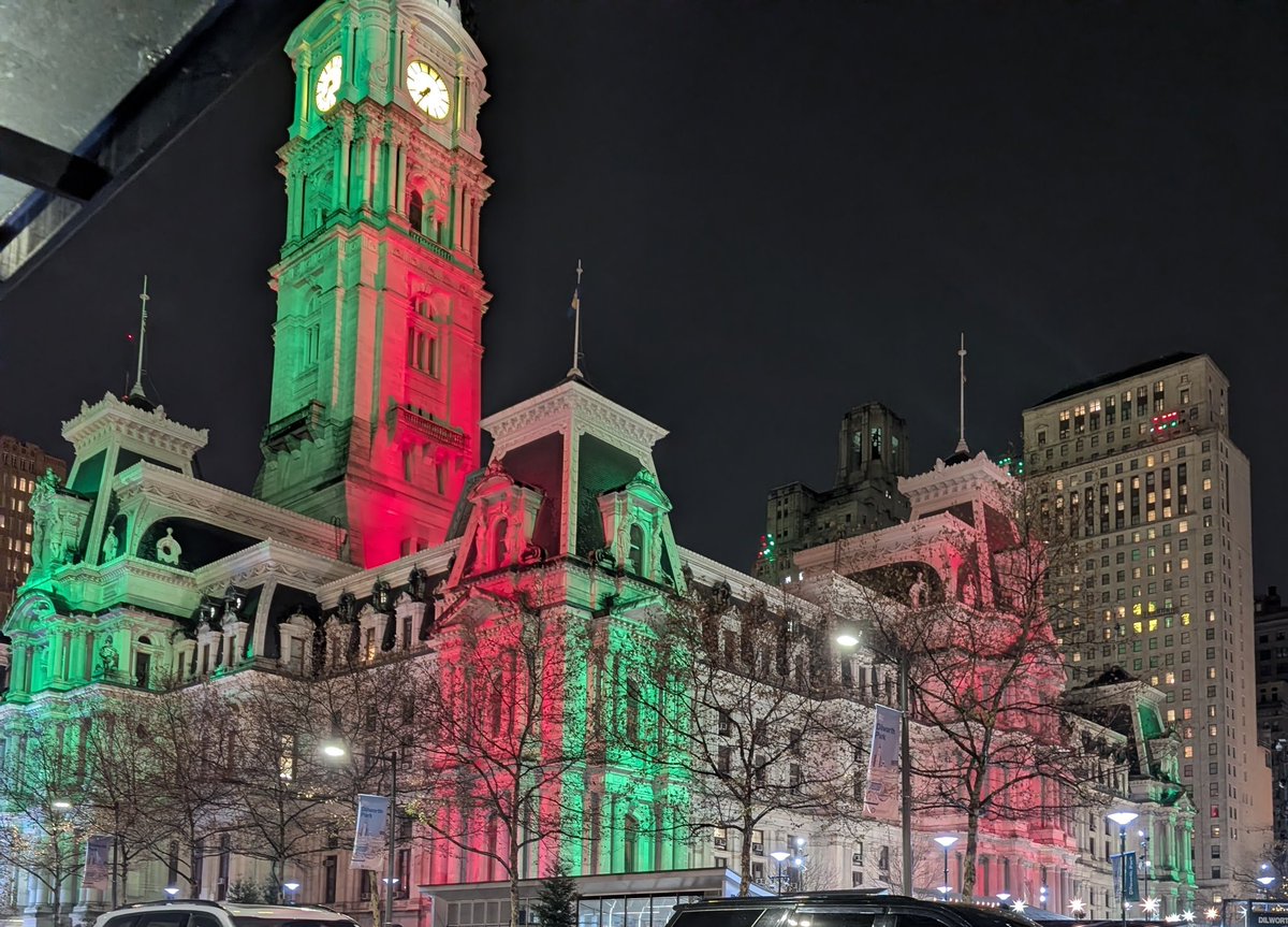 A Philadelphia Pigeon tweet media