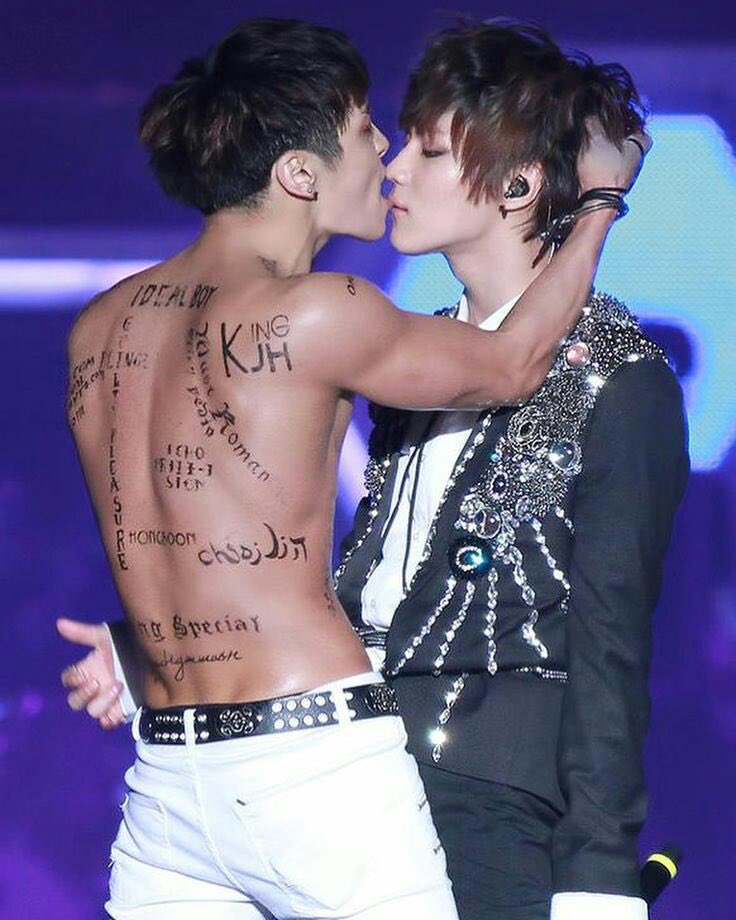 glittertaem's tweet photo. #jongtae https://t.co/eNpvCpH17k