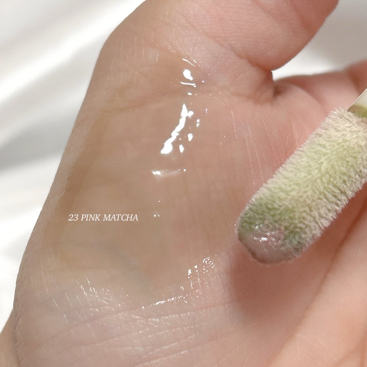 ペリペラ インクグラスティングリップグロスから新カラー6色が発売予定🌸とろけるようなとろ蜜リップでべたつかずもっちりツヤに🥹

3月中旬オフライン先行販売
4月オンライン販売予定

[PR] #peripera #とろ蜜リップ #ペリペラ