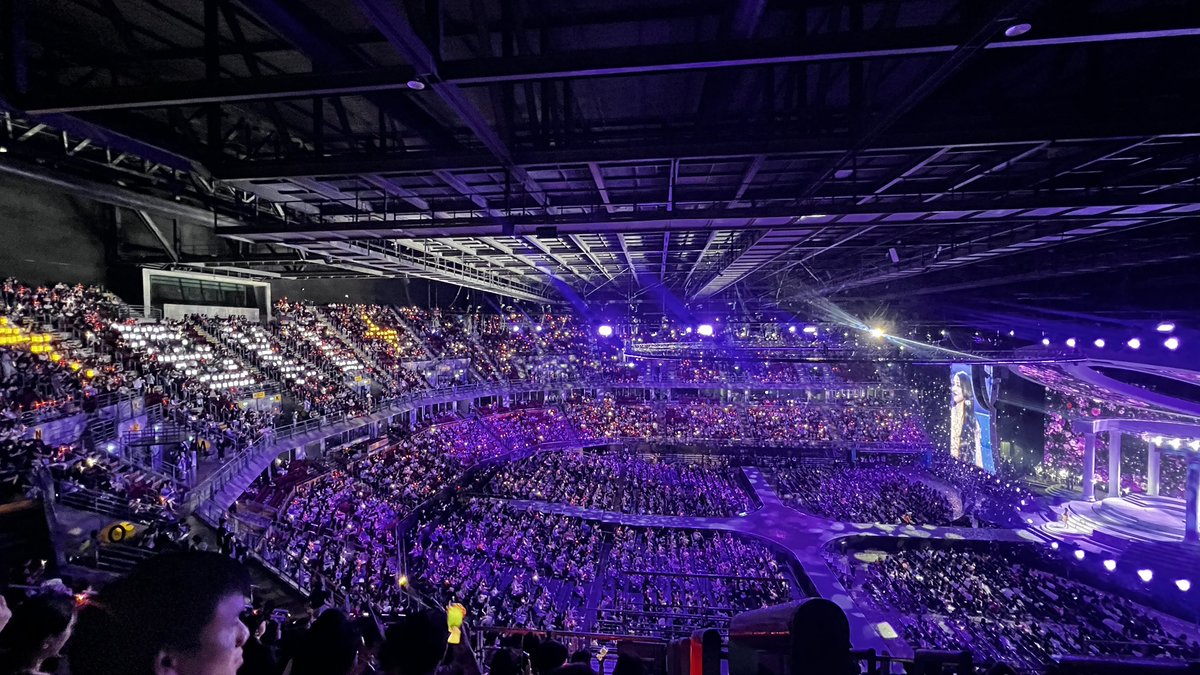 PuppyPippy00's tweet image. ดีมากกก คุ้มมาก และโบกี้สวยมาก
ประทับใจในทุกๆความตั้งใจของโบกี้เลย ❤️
ขอคาราวะทุกๆความใส่ใจ 🥳❤️
#KARAWACONCERT 
#bokylion 
#โบกี้ไลออน