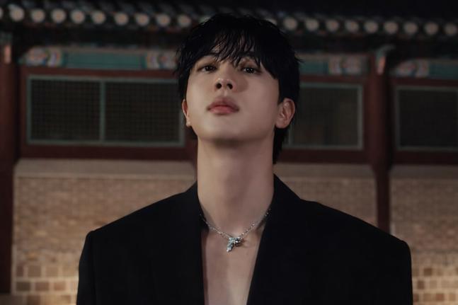 VocalKingKim's tweet photo. #JINonNETFLIX https://t.co/nqhScRxePd