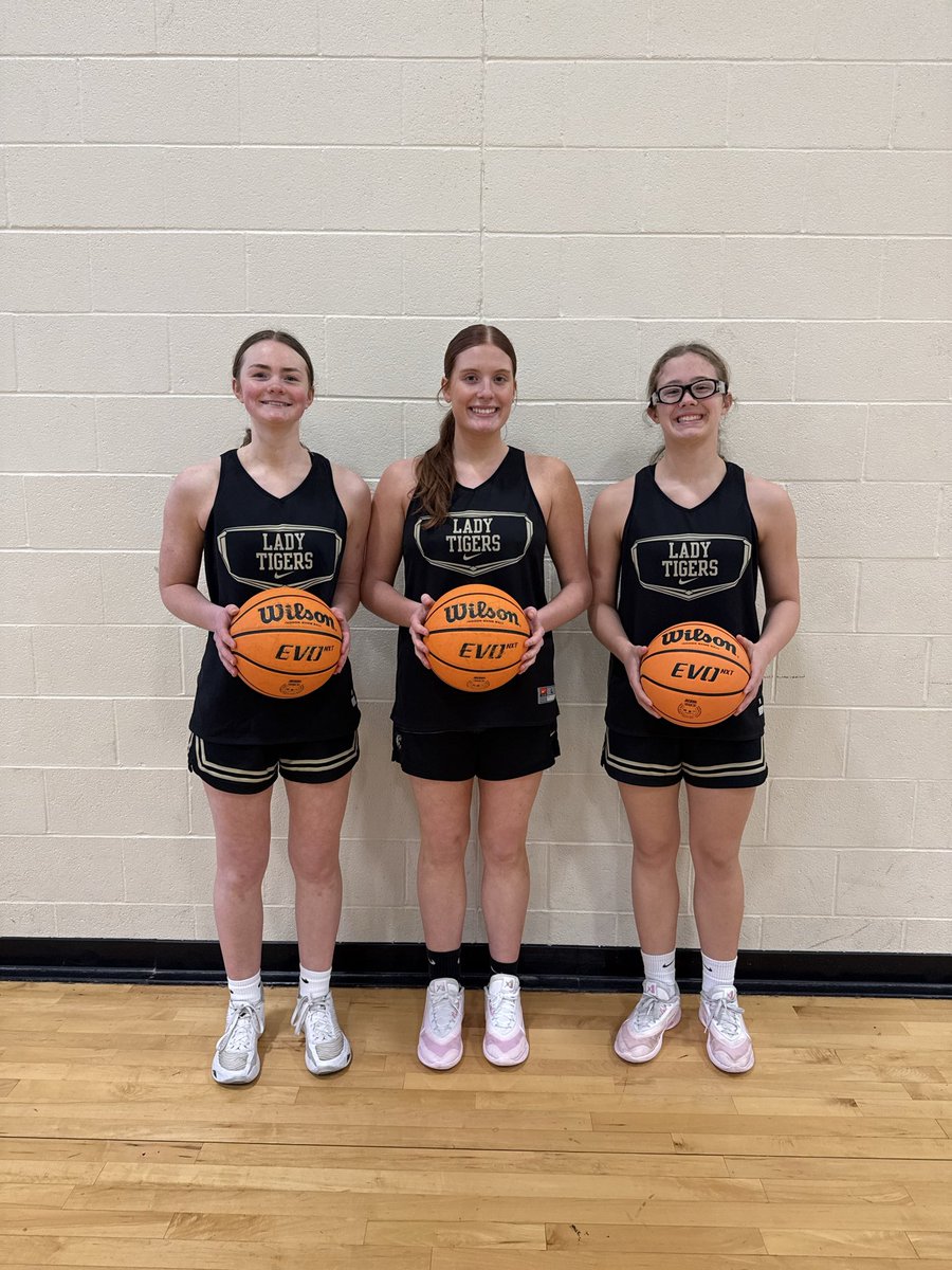 Bentonville Lady Tiger Basketball tweet media