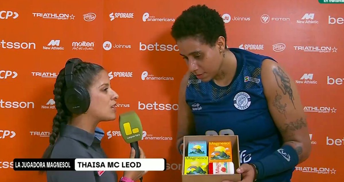 Alessia V tweet media