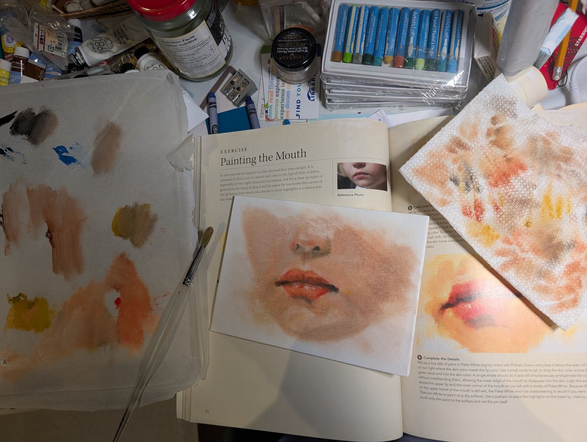 许久以前买的油画肖像书上的例子，尝试画一下。这本书平时乱翻做闲书，没法当教程是因为作者的调色板太复杂动辄就十几种颜色，读着头大。看到个小练习就用自己之前画画剩下的颜料，试着用不标准的Zorn调色板（红赭黑白四色，不标准是因为我的黑不是象牙黑)，用练习用明信片画板，限制只使用一支画笔，