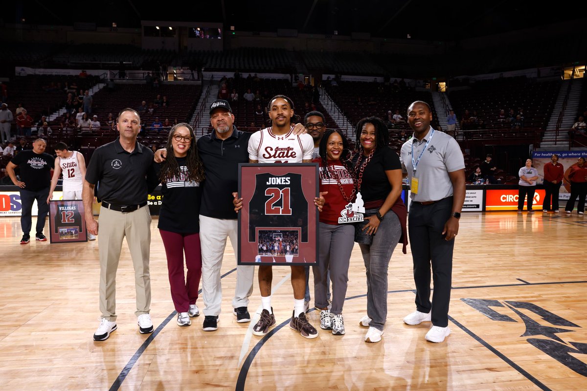 NMStateMBB's tweet photo. Proud of these Aggies! 🤠

#AggieUp https://t.co/PN6KbHkqcE