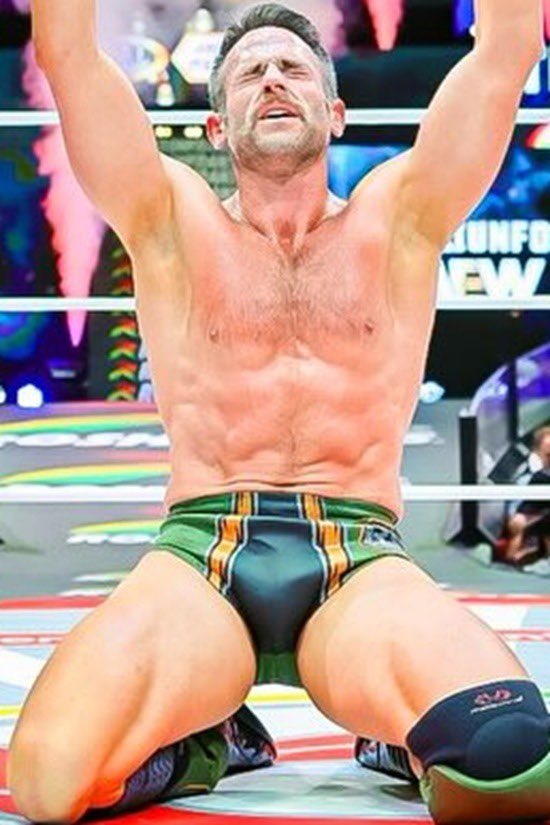 PrinceParallaxx's tweet photo. Yes, it is going to be awesome to win at Wrestlemania. https://t.co/yUmHIKFrNh