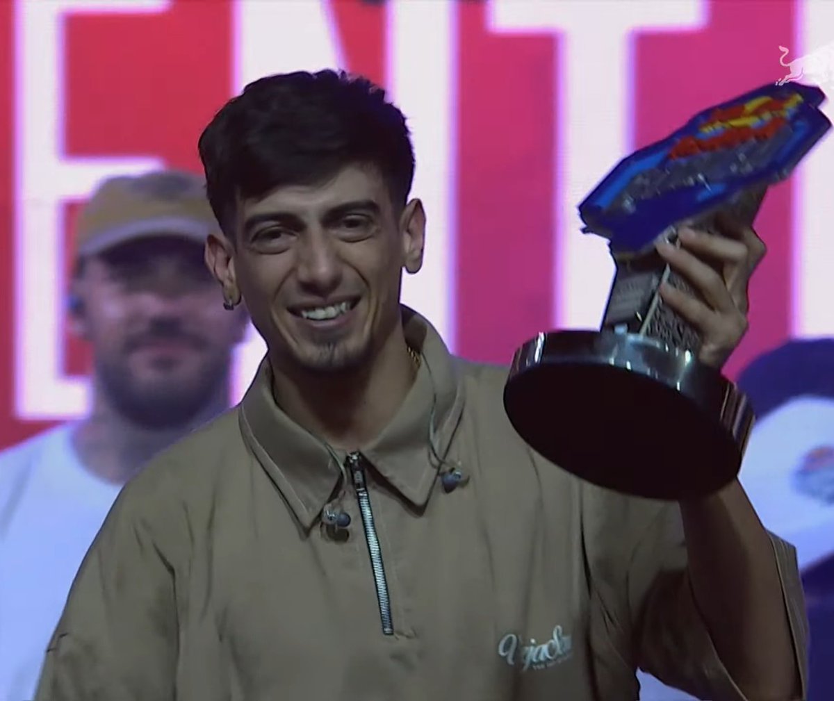 Residentt4's tweet photo. 2018 pidiendo ayuda a la gente y a Papo para estar en la Fms.

2021 Campeón de la Fms Argentina

2024 Campeón de la Redbull Nacional

2026 Primer bicampeón de FMS Argentina y anuncia su retiro

Con esfuerzo y dedicación todo se puede.

Stuart el campeón del pueblo 🇦🇷 https://t.co/TRHSauYbU8