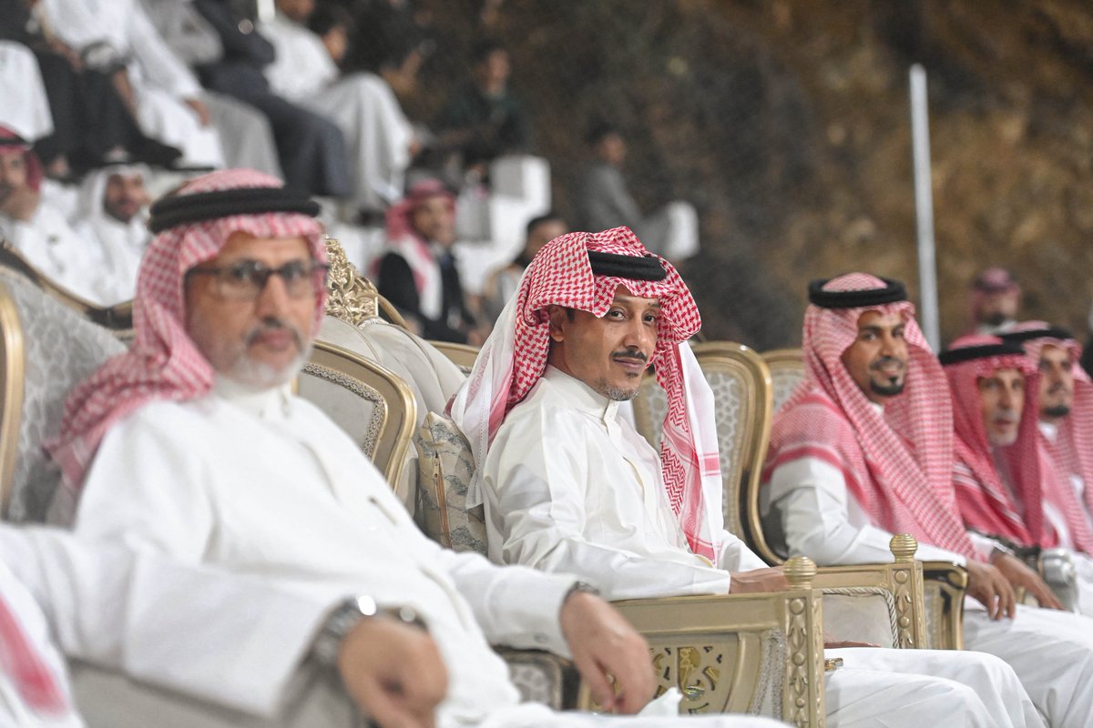 jazangov's tweet photo. برعاية سمو أمير منطقة جازان
#محمد_بن_عبدالعزيز
حضر وكيل إمارة منطقة جازان وليد بن سلطان الصنعاوي ، نهائي بطولة الحزم الرياضية بـ #محافظة_الدائر، وتوّج فريق البيرق بالبطولة بعد فوزه بالمباراة النهائية،وسط حضور جماهيري كبير . https://t.co/dIOosJdxD2