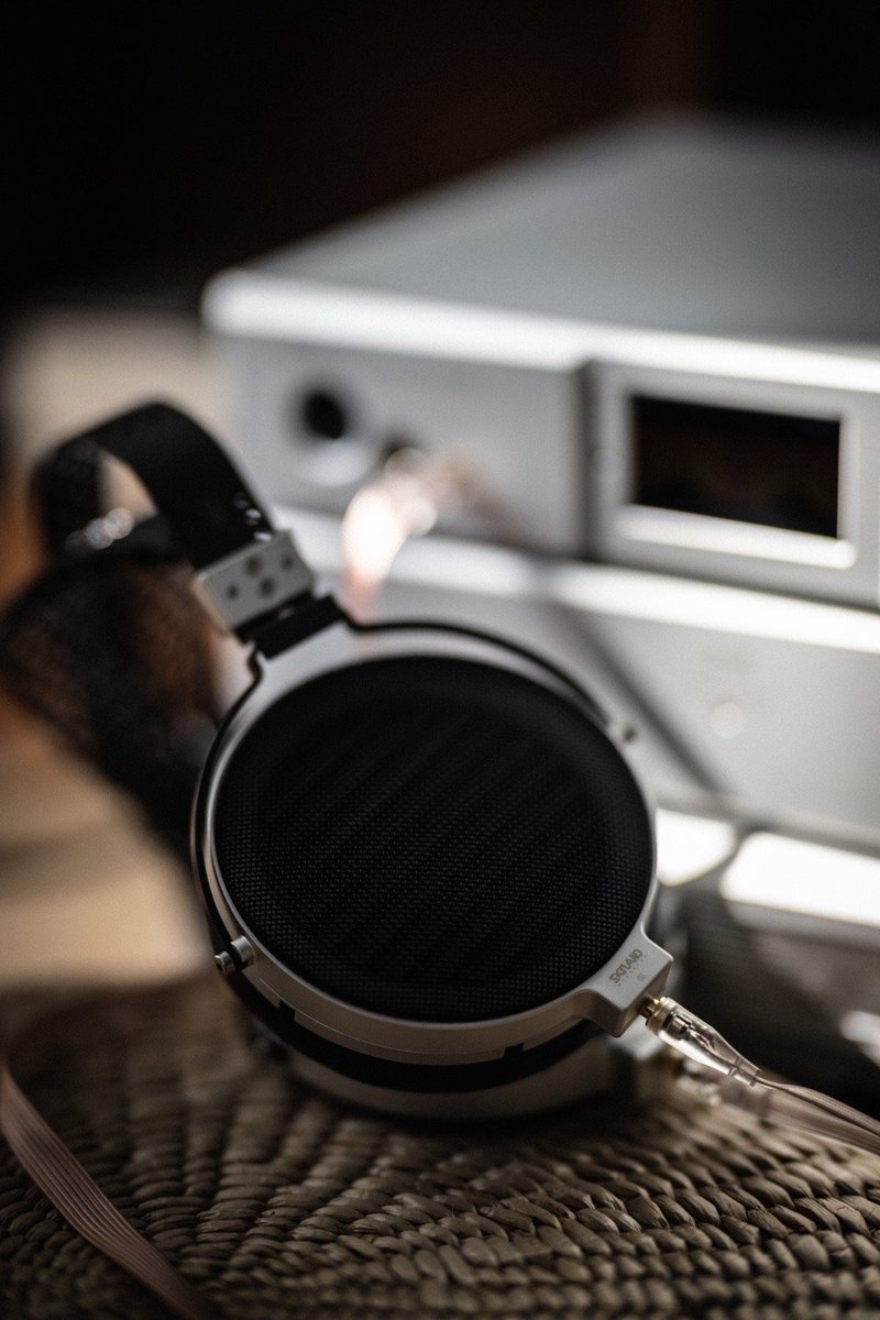 MOONDROP tweet media