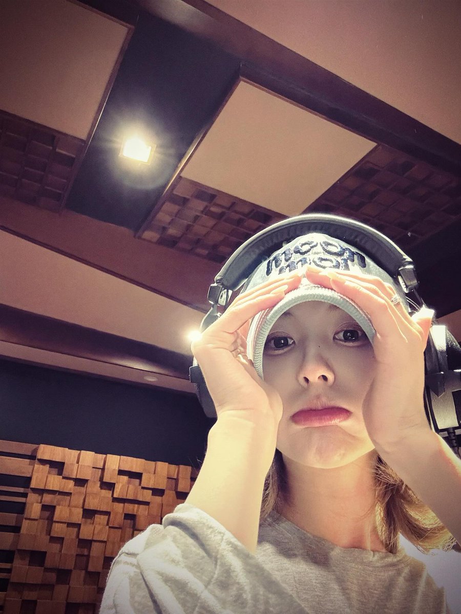 𝖱𝖺𝖾𝗅𝗂𝗇𝗇𝖾 tweet media