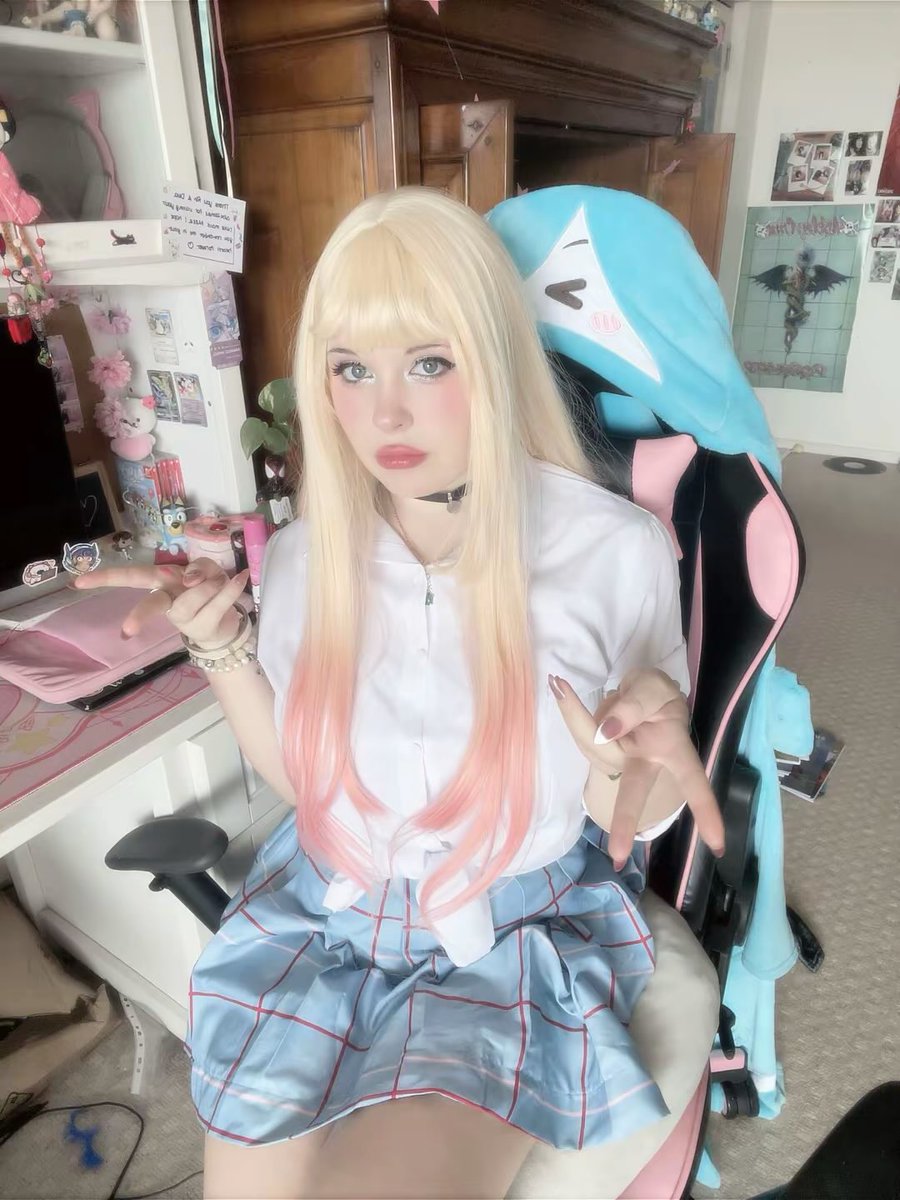 pieceofcakecos's tweet photo. looking for moots!! o(｀ω´ )o

🫐18f . she/her
🫐cosplayer + oce overwatch player 
🫐support + dva main 
🫐anime, pjsk, yuri, wicked, sharks, lucky star, mdud, spiderman 
🫐overwatch, minecraft, roblox, marvel rivals, story games

#cosplaytwt #gamingtwt #moots #overwatch https://t.co/ZPiaMFKjNy